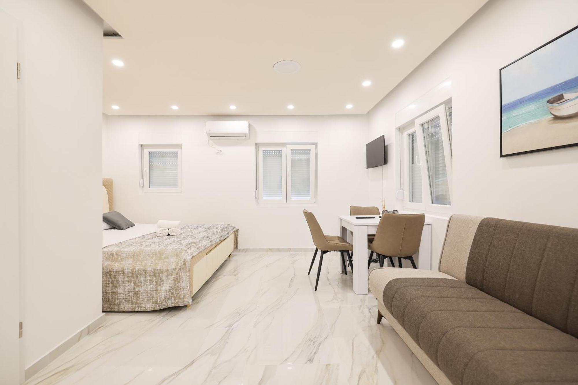 Premium Rooms Prince 扎达尔 外观 照片