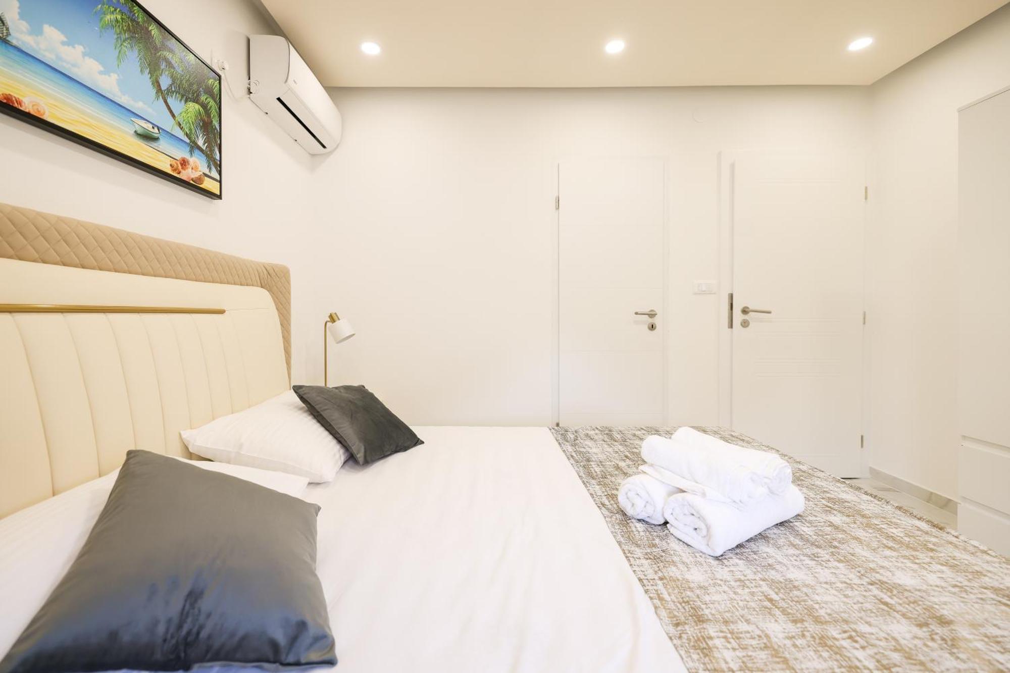 Premium Rooms Prince 扎达尔 外观 照片