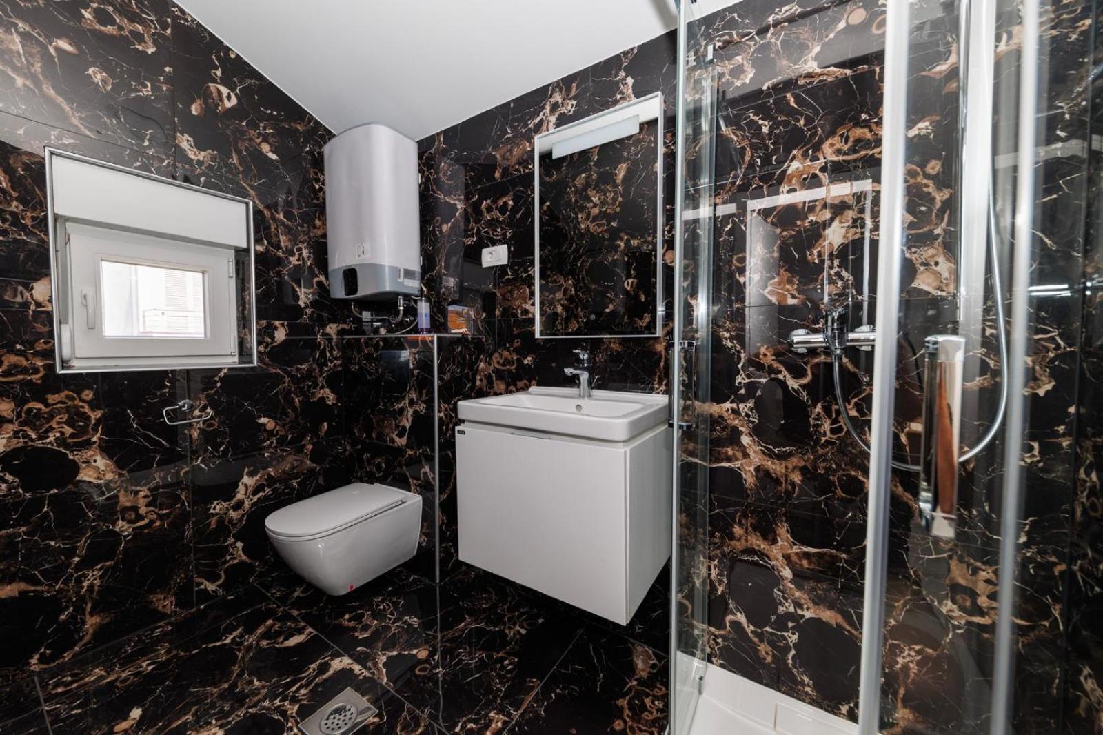 Premium Rooms Prince 扎达尔 外观 照片